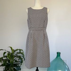 White House Black Market tulip skirt sheath dress - Sz 8